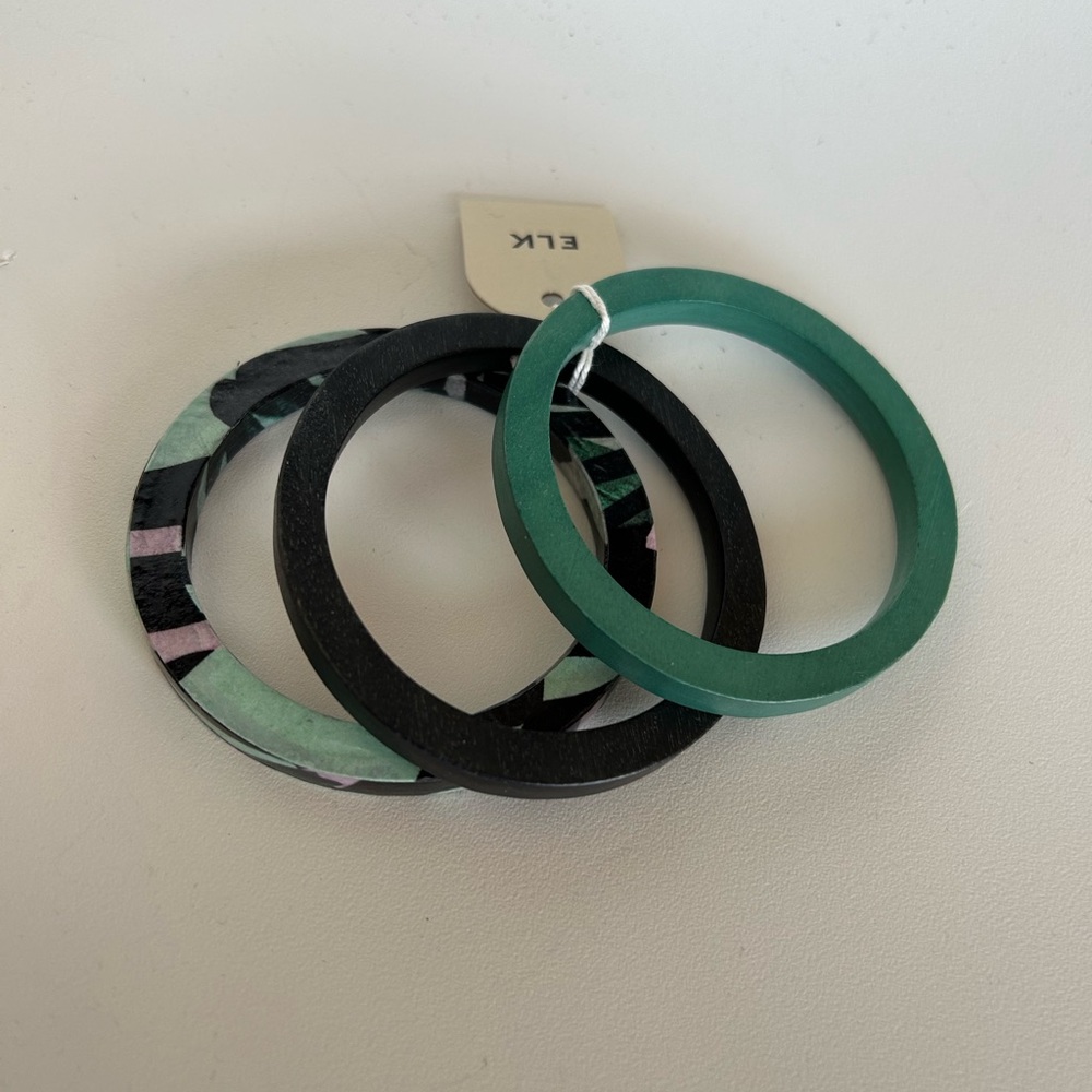 ELK Set of wooden bangle bracelets